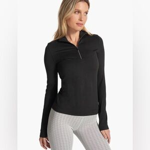 Vuori Halo Essential Half Zip - Heather charcoal - size medium - like new